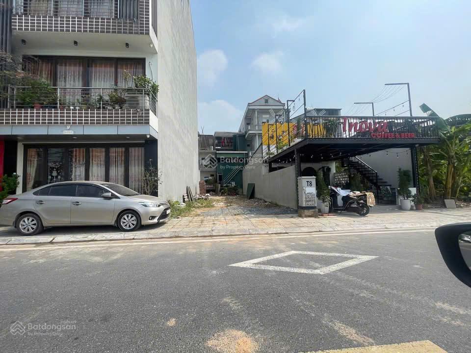 2 tỷ sở hữu đất hoà lạc  đường rộng ô tô tránh, gần chợ, trường cấp i, ii, sổ đỏ sẵn full thổ cư