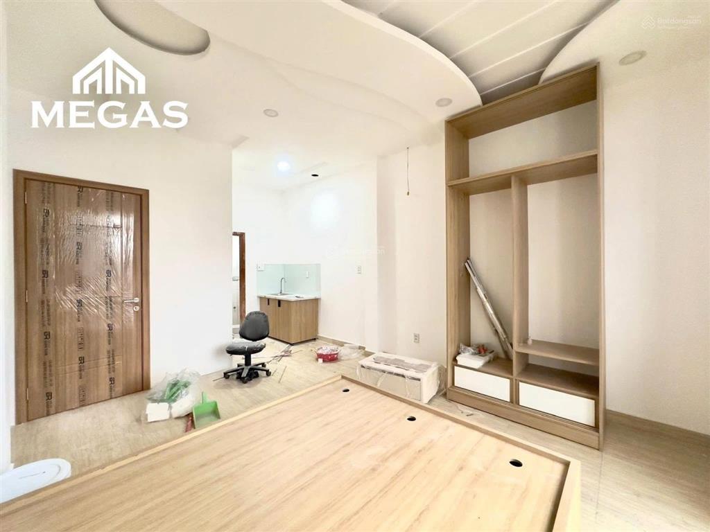 Khai trương căn hộ ban công/cửa sổ  full nội thất  tân phú giáp ranh quận tân bình