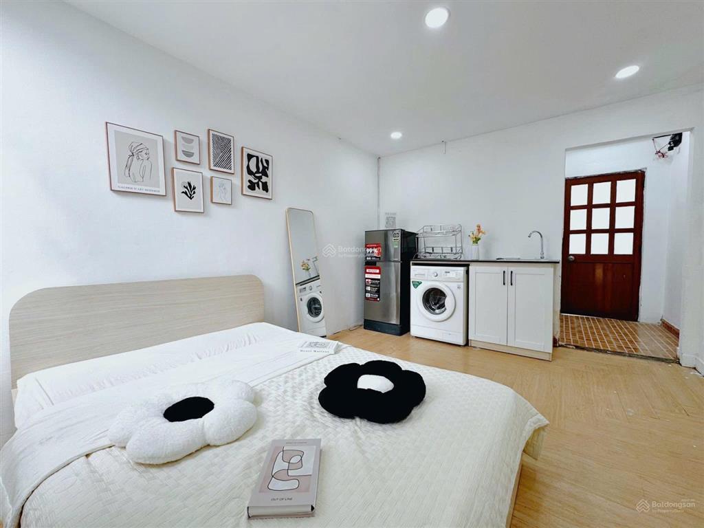 Studio cửa sổ trời | full nội thất ~ máy giặt riêng | khu k300