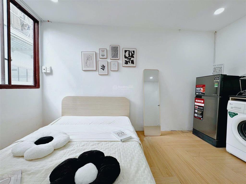 Studio cửa sổ trời | full nội thất ~ máy giặt riêng | khu k300