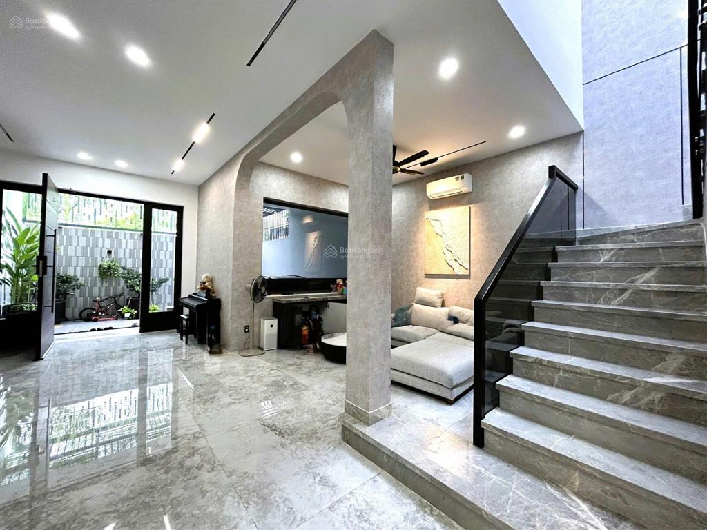 Bán villa thạnh mỹ lợi quận 2 100m ra trương văn bang. giá chỉ 19 tỷ