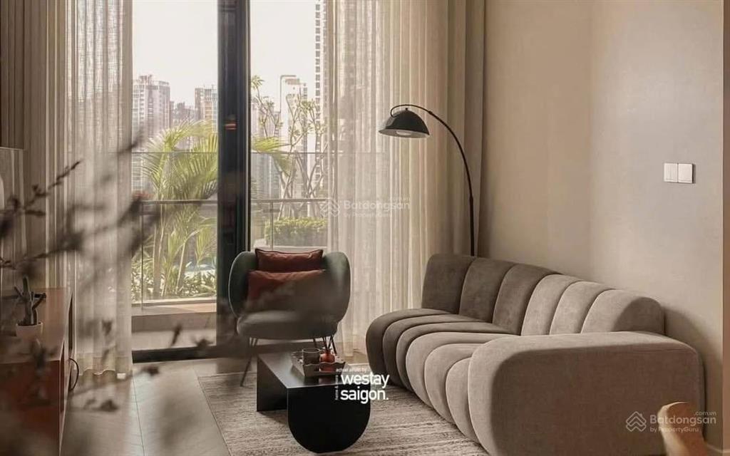 Khai trương căn hộ ban công mới 100% ngay trung tâm quận 1 gần bùi viện, chợ bến thành, bitexco