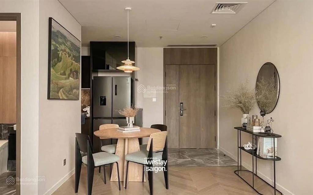 Khai trương căn hộ ban công mới 100% ngay trung tâm quận 1 gần bùi viện, chợ bến thành, bitexco