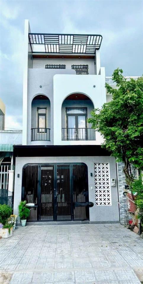 Nhà 1 trệt, 1 lầu đường quốc lộ 50, bình hưng 80m2 shr