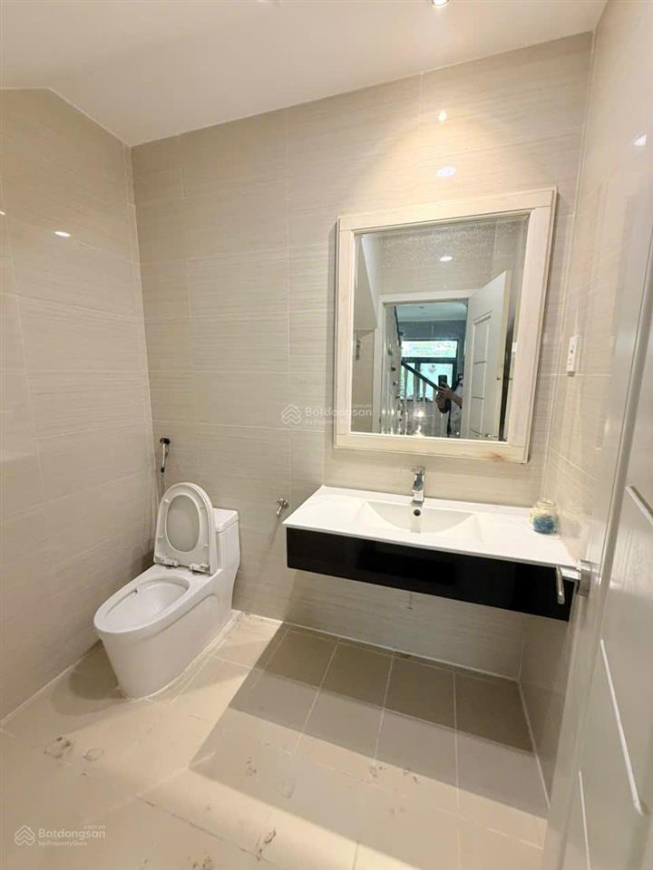 Biệt thự liền kề ninesouth full nội thất  đầy đủ tiện ích đang cho thuê giá 30 triệu , giá tốt !!!
