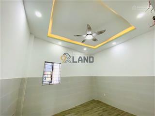 Nhà 3 tầng  mới xây  ngay chợ thủ đức  hẻm xe hơi  xách vali vào ở  56m2