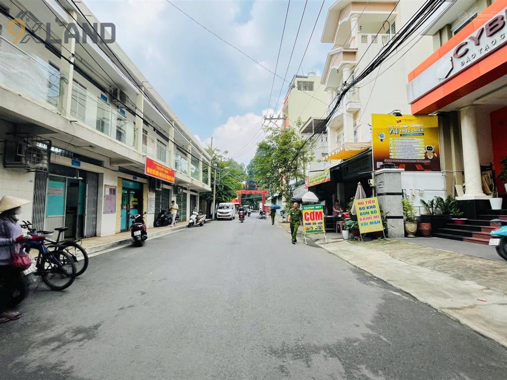 Chdv 5t mới xây mt đường số 8  dòng tiền 72 tr/tháng  sát đh cảnh sát  gần đường kha vạn cân