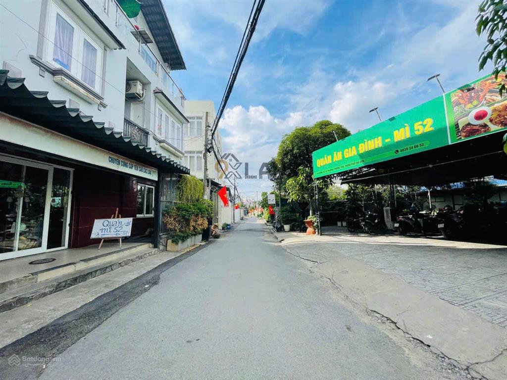 Siêu phẩm mặt tiền kd  ngay chợ thủ đức  gần đặng văn bi  ga metro  tiện xây mới  ngang 6m