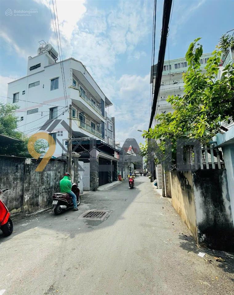 Dãy trọ 2 tầng 12 phòng  ngay đh ngân hàng  hxh thông  thu nhập 30 triệu/tháng