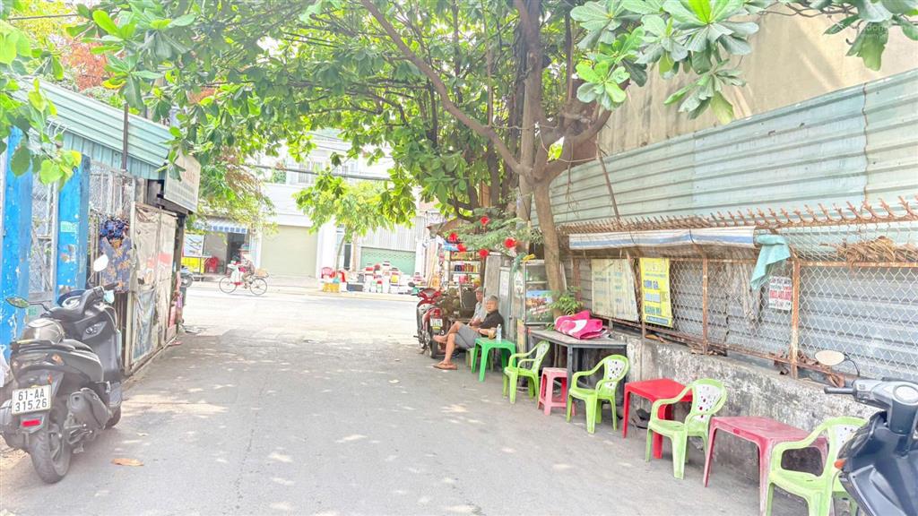Nhà 3 tầng hẻm xe hơi  ngay đường kha vạn cân  linh đông cũ  không có căn thứ hai so sánh