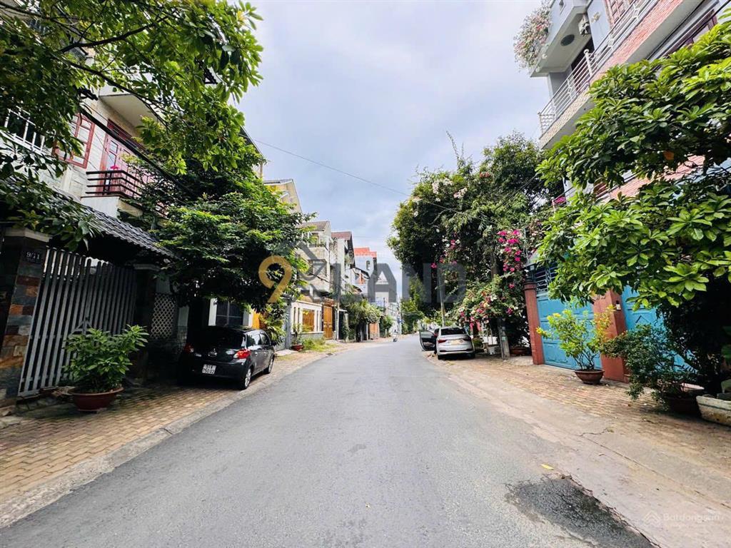 Bán chdv 183m2=9x20 sát hoàng diệu 2 thu nhập 45tr 12 phòng