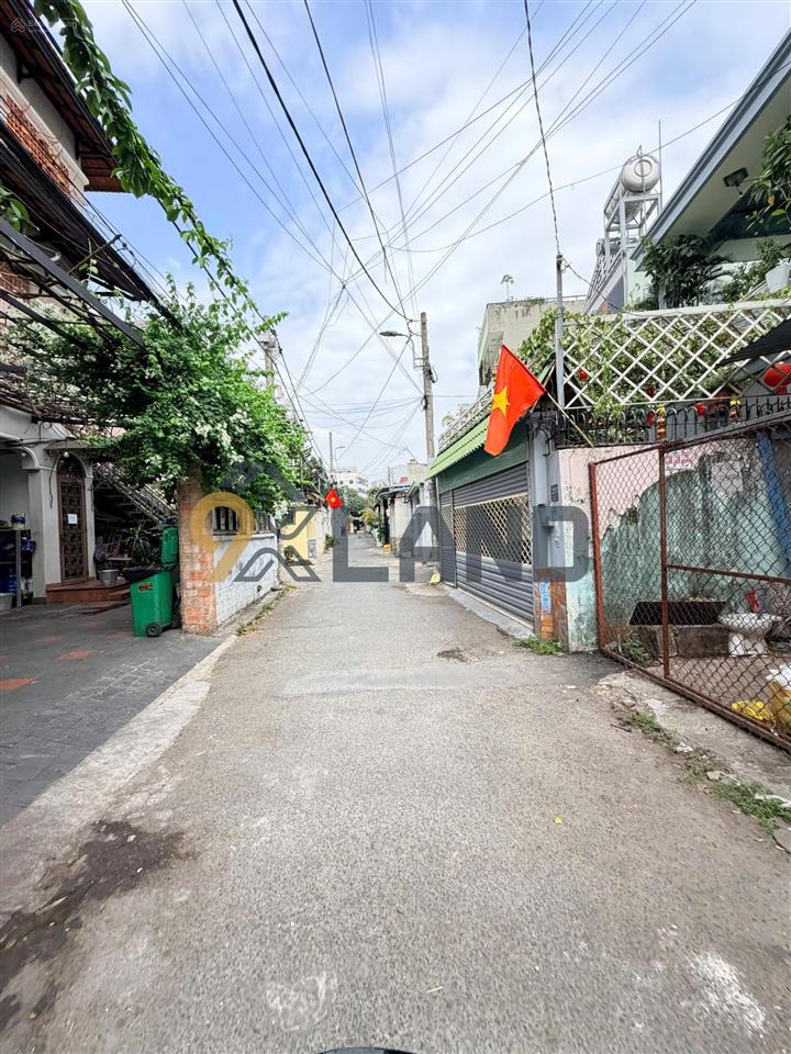 Bán chdv 183m2=9x20 sát hoàng diệu 2 thu nhập 45tr 12 phòng