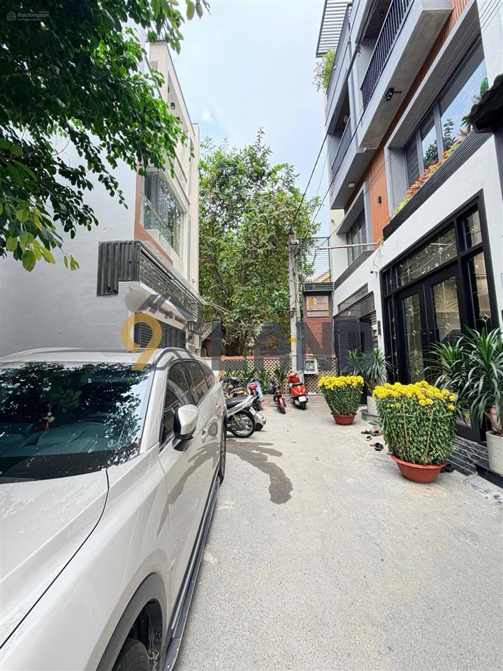 Nhà 3 tầng có sân thượng  hẻm xe hơi  khu vip dân trí  đường kha vạn cân  170m2 ngang 6m