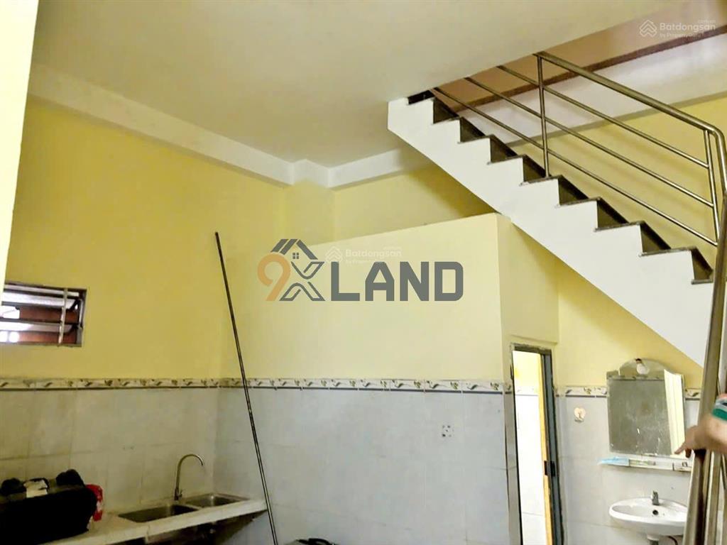 Chỉ 75tr/m2 nhà 2 tầng  hxh  gần chợ  chỉ 100m ra kha vạn cân  ngang ~ 8.5m  gần đh cảnh sát