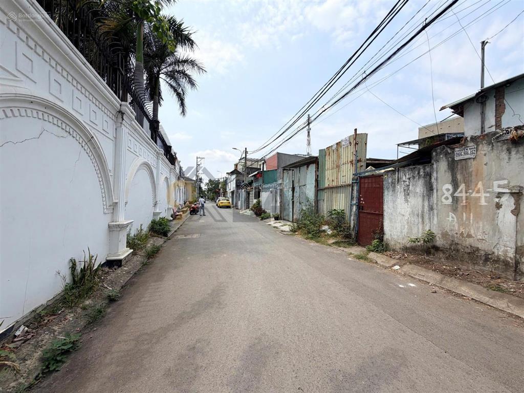 Siêu phẩm chỉ 7.2 tỷ 111m2 ngang 7.1m  đất 2 mặt tiền  tiện xây biệt thự/ chdv gần ga metro