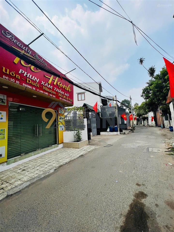 Nhà mt kinh doanh ktx 2 tầng  kdc him lam linh chiểu đường số 19  cạnh đh ngân hàng  76m²