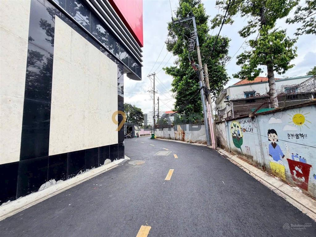 Bán đất tặng nhà c4  ngay võ văn ngân hxh gần đh spkt  ga metro xd cao tầng ngang 9.2m