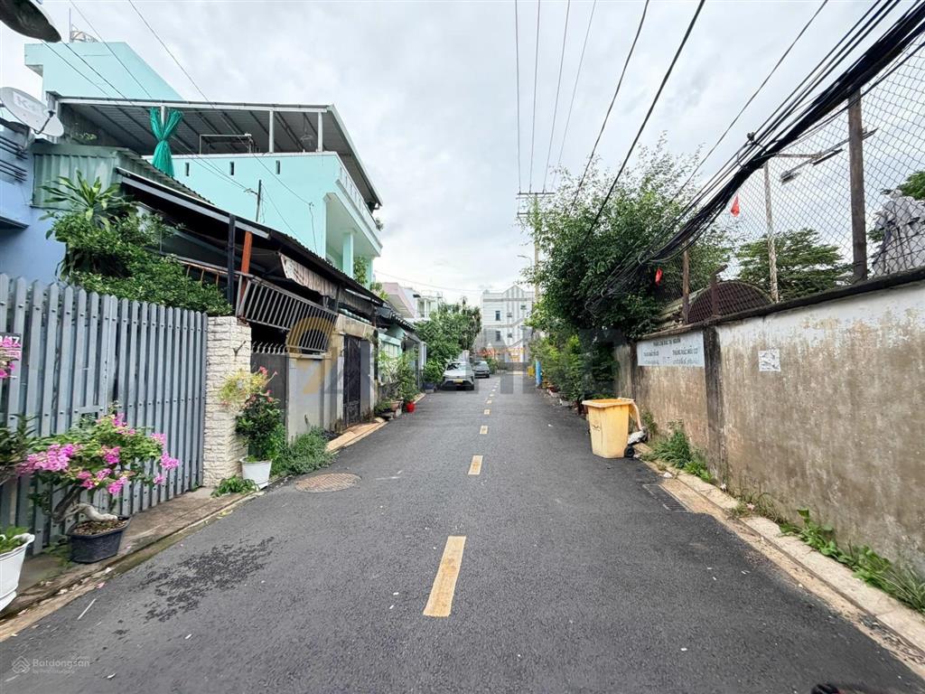 Bán đất tặng nhà c4 hxh đường võ văn ngân  ngay vincom thủ đức ga metro  xd cao tầng  ngang 6.1m