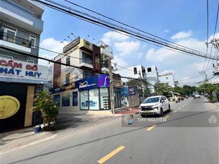 Nhà mới 4 tầng  xây kiên cố ngay phạm văn đồng  p linh tây tk ôtô vào nhà được  100.2m2 ngang 9m
