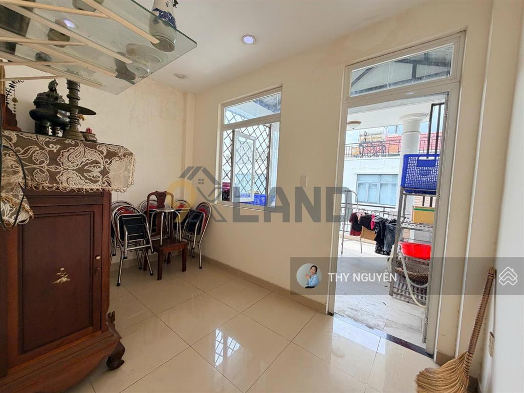 Nhà đẹp 3 tầng  xe hơi ngủ trong nhà  gần phạm văn đồng & kha vạn cân  hoàn công chuẩn chỉnh