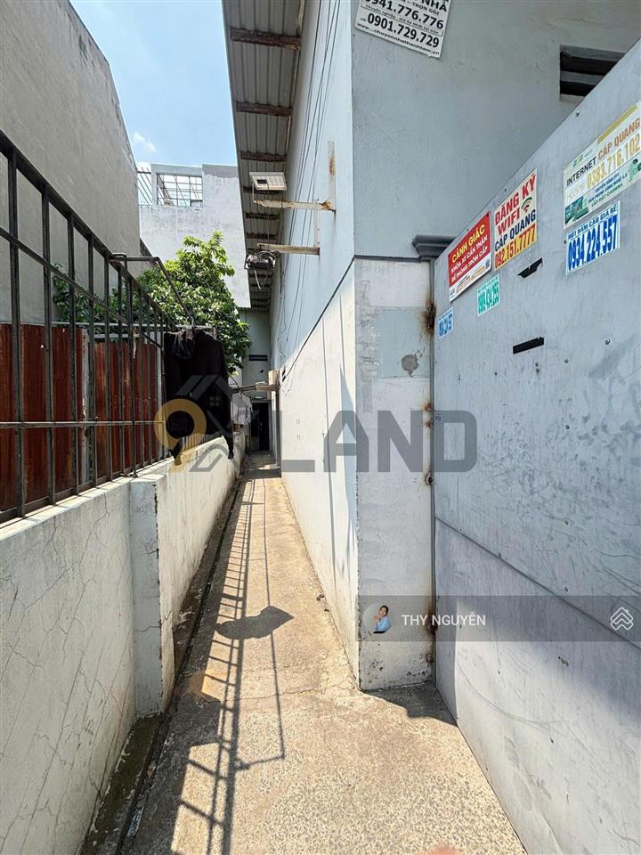 Bán gấp dãy trọ  hẻm xe hơi  kdc an ninh  sát phạm văn đồng  gần vành đai 2 dt 10 tr/tháng