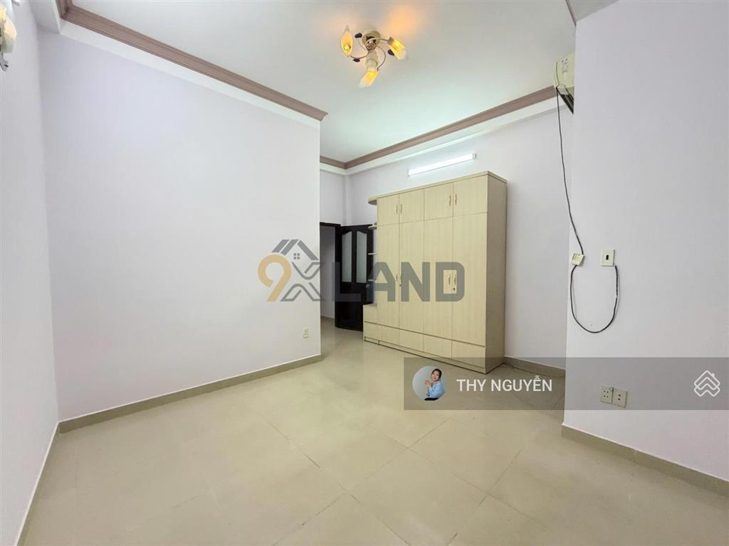 Nhà 5 tầng  xây kiên cố  ngay kha vạn cân  sát đh ngân hàng  hòa công đầy đủ  hẻm 4.5m