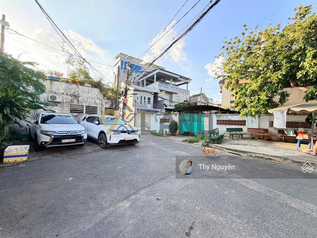 Nhà ở kèm chdv 5 tầng hxh xây mới  thu nhập 22 triệu  sau lưng đh ngân hàng sát kha vạn cân