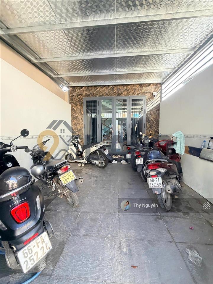 Nhà ở kèm chdv 5 tầng hxh xây mới  thu nhập 22 triệu  sau lưng đh ngân hàng sát kha vạn cân