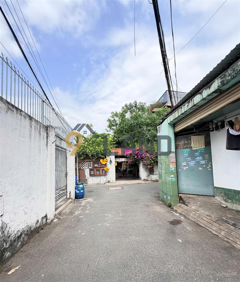Dãy trọ ngay công viên linh trung  hxh thông  gần hoàng diệu 2  phân lô tốt 210m2 ngang 10m