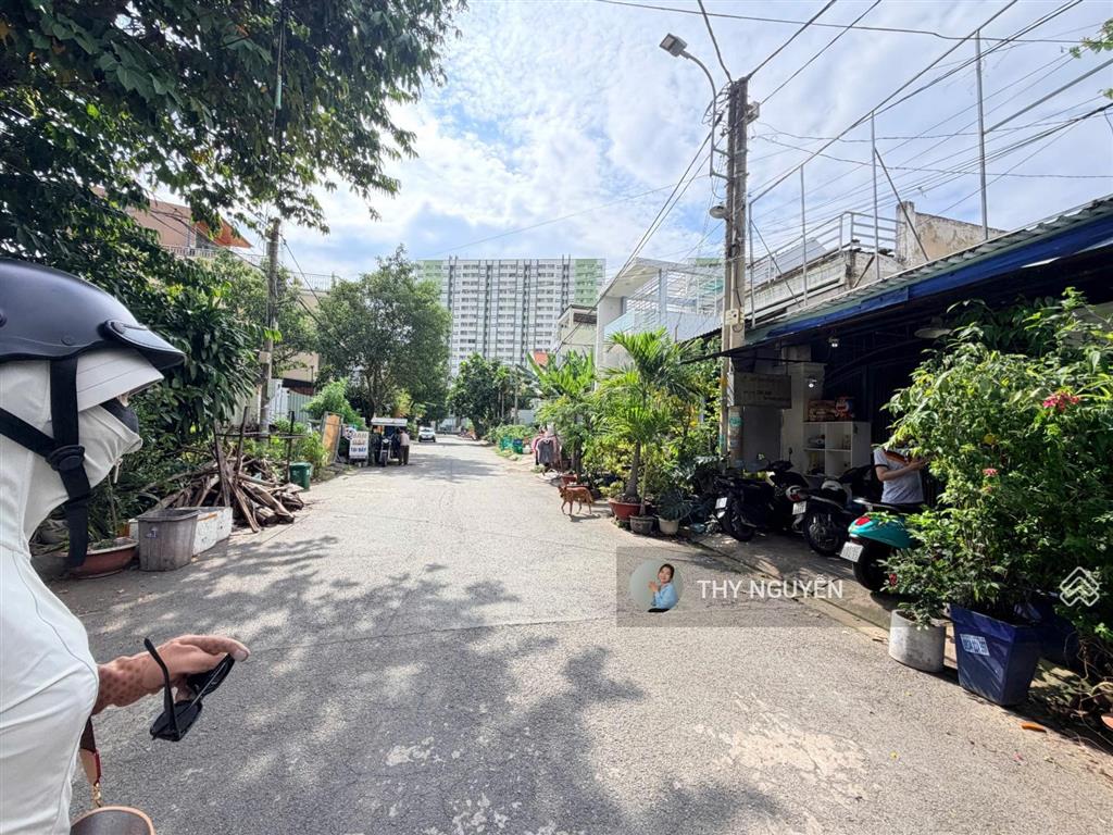 Nhà 2 tầng kinh doanh  kế bên ga metro bình thái  5m x 22m = 110.4m2