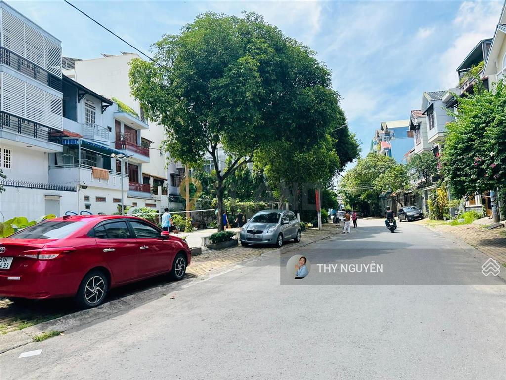 Nhà 2 tầng  sát hoàng diệu 2  đường số  hẻm xe hơi  gần đh ngân hàng & spkt ngang 6.4m nở hậu