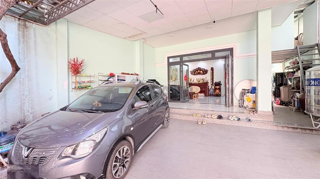 Nhà vị trí đẹp  khu dân cư sầm uất  phù hợp xây chdv 200m2 ngang nở hậu 8m