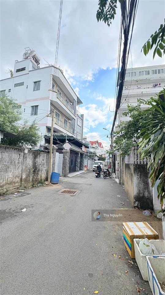 Nhà 2 tầng kinh doanh tốt góc 2 mặt tiền đường số  ngay vincom thủ đức  dtsd 140m2  ngang 7m