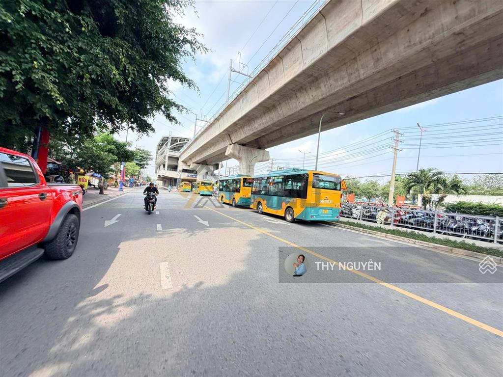 Nhà kế bên metro bình thái  vị trí đắc địa  kinh doanh tốt  đường rộng 8m  dt 114m2 (5x23m)