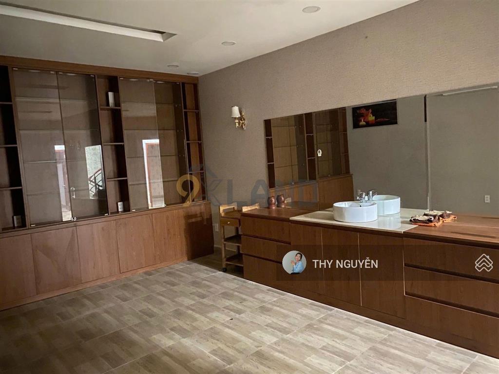 Nhà 3 tầng  hxh 7m  sát hoàng diệu 2  khu dân cư vip đồng bộ  vỉa hè rộng  dtsd 150.2m2