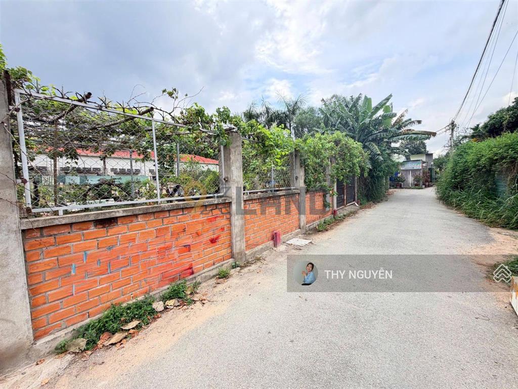 Hàng f0 đất full thổ cư gần kha vạn cân cách mtiền linh trung chỉ 50m khu trung tâm  94m2