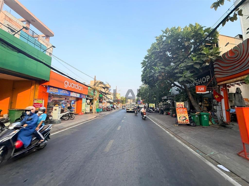 Đất vị trí đắc địa  khu trung tâm đường hoàng diệu 2  xd cao tầng  63m2 full thổ cư