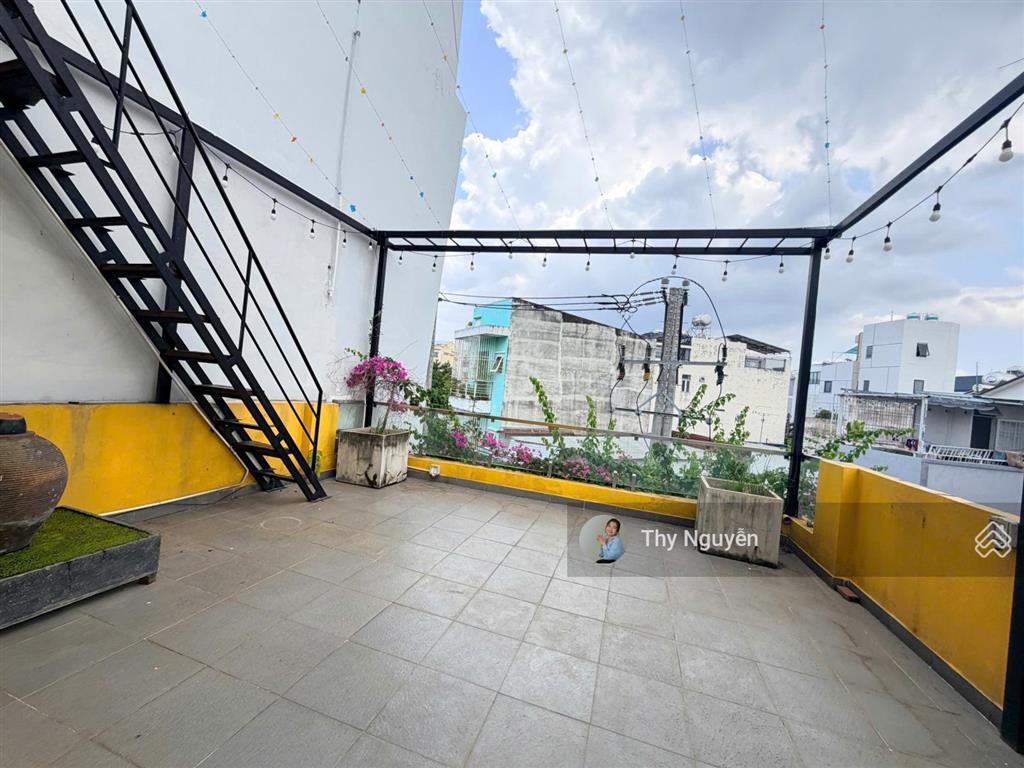 Nhà 2 mặt tiền  3 tầng  đường số 10 sát võ căn ngân  kinh doanh tốt  81m ngang 5.5m