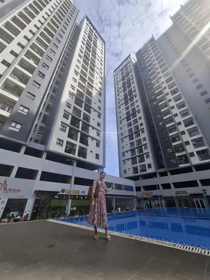 Cho thuê căn hộ 3pn2wc  8tr, sẵn 01 số nội thất.