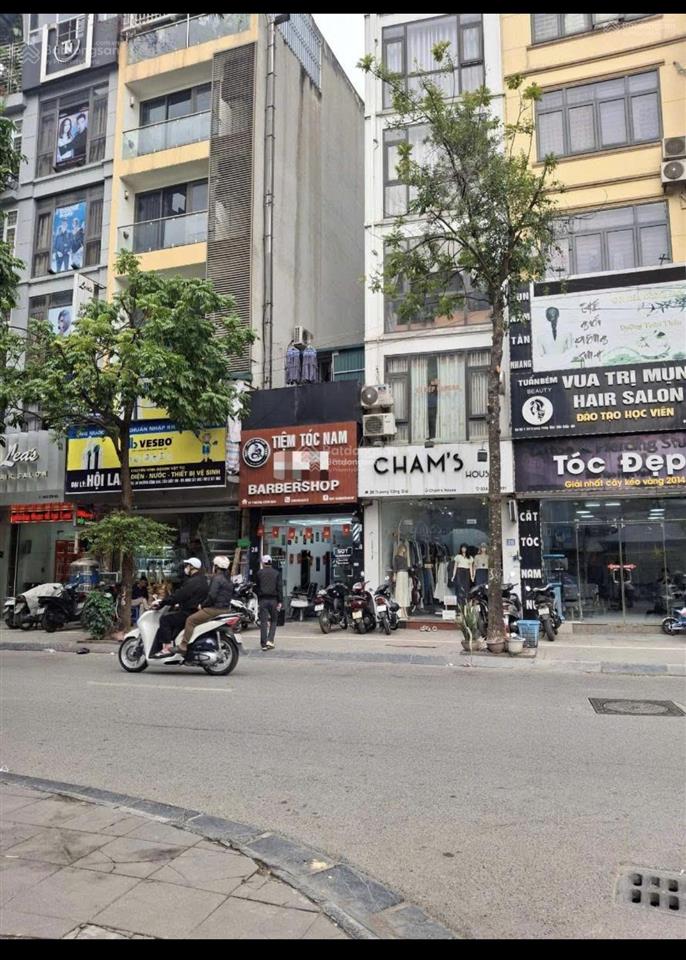 Tôi nhượng lại căn nhà mặt phố trương công giai. vị trí kinh doanh đẹp
