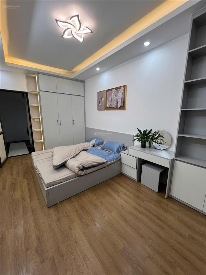 Xem là ưng! hoàng mai 34m 5 tầng ngõ nông tặng nội thất đẹp  6 tỷ 2 ngay ub phường vĩnh hưng