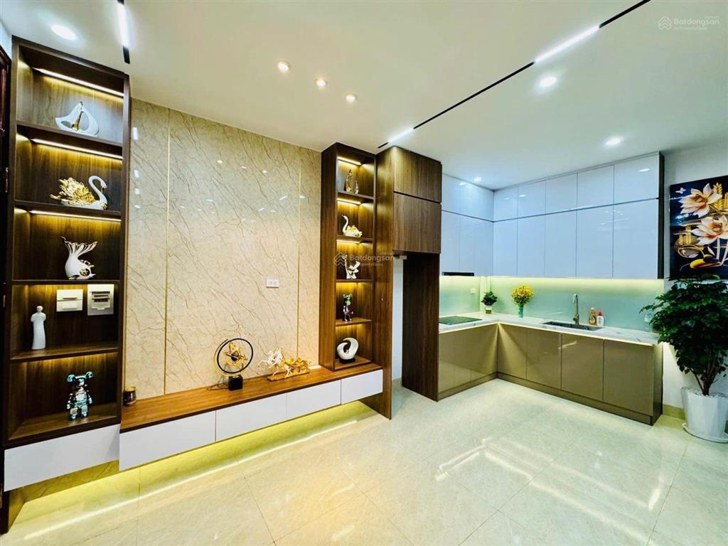 Giá cực ngon! ô tô đỗ cổng, dân xây 5 tầng 6 phòng ngủ nhà đẹp p. vĩnh hưng  xem là mê 7.3 tỷ