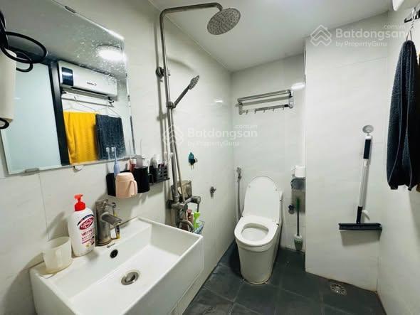 Bán nhà lô góc 33m2 x 5 tầng mặt ngõ thông phố nam dư chỉ 6,3 tỷ