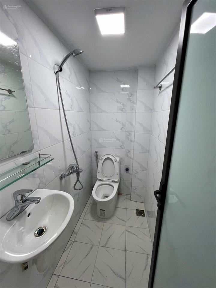 Siêu hiếm chỉ 5 tỷ n.hà đẹp lĩnh nam  hoàng mai  26m 4 tầng  ô tô đỗ cổng  sổ đỏ chính chủ