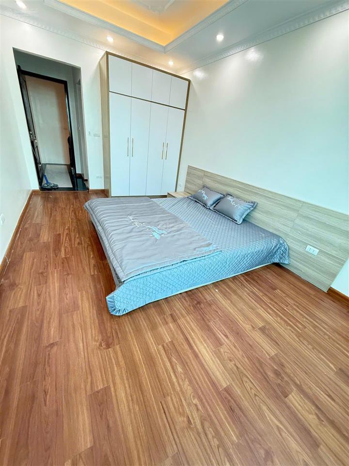 Siêu hiếm chỉ 5 tỷ n.hà đẹp lĩnh nam  hoàng mai  26m 4 tầng  ô tô đỗ cổng  sổ đỏ chính chủ