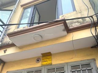 Bán nhà đại đồng, phường vĩnh hưng, 32m² x 4 tầng, khung cột chắc chắn, view hồ, giá 5,9 tỷ