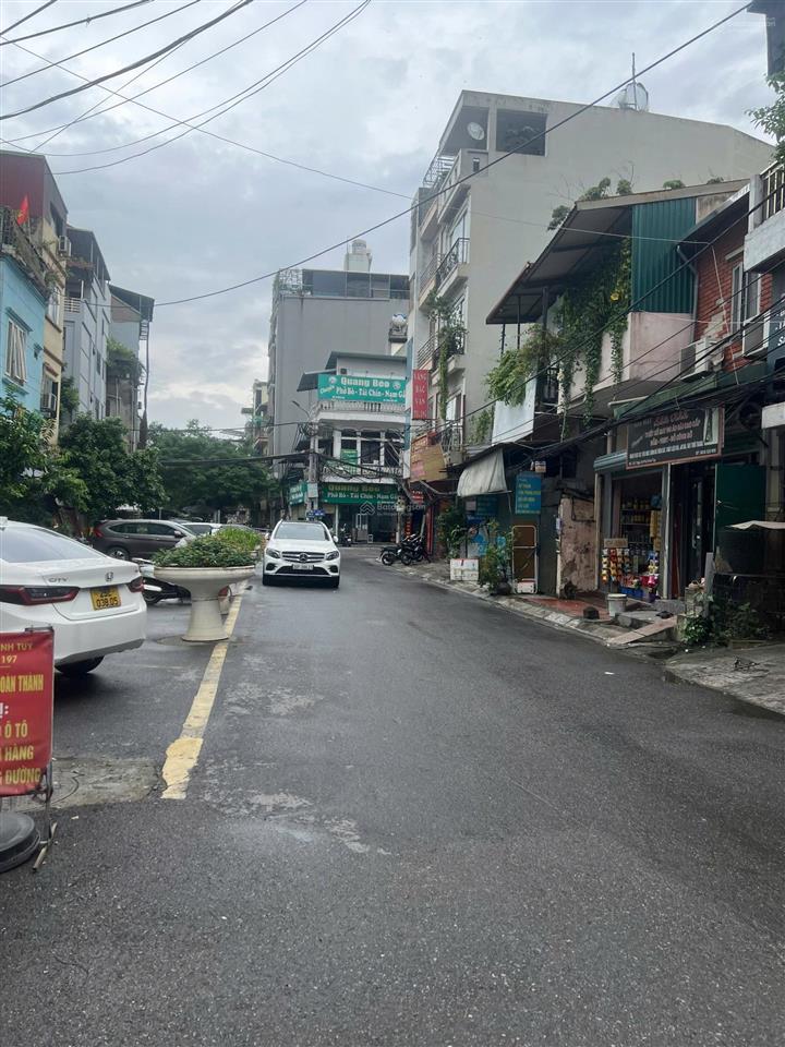 Bán đất tặng nhà vĩnh tuy hai bà trưng 32m2, mt 4m, ô tô đỗ cửa, gần times city, giá 6 tỷ 5