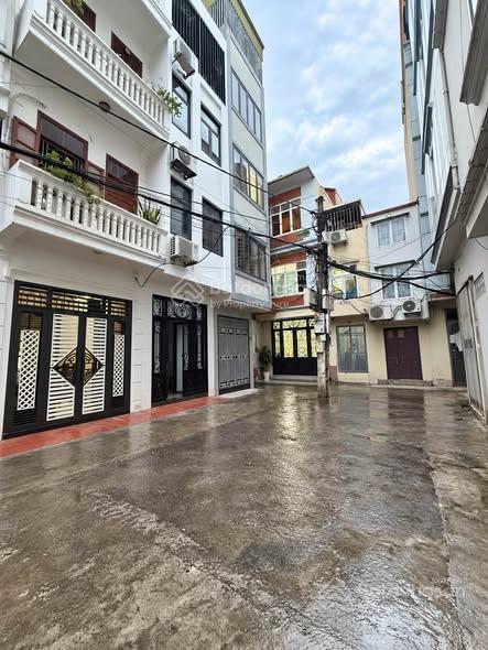 Bán nhà gần times city, hai bà trưng 31m2, 4 tầng, 4 phòng ngủ, ô tô đỗ cổng giá hơn 8 tỷ