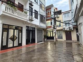 Bán nhà gần times city, hai bà trưng 31m2, 4 tầng, 4 phòng ngủ, ô tô đỗ cổng giá hơn 8 tỷ