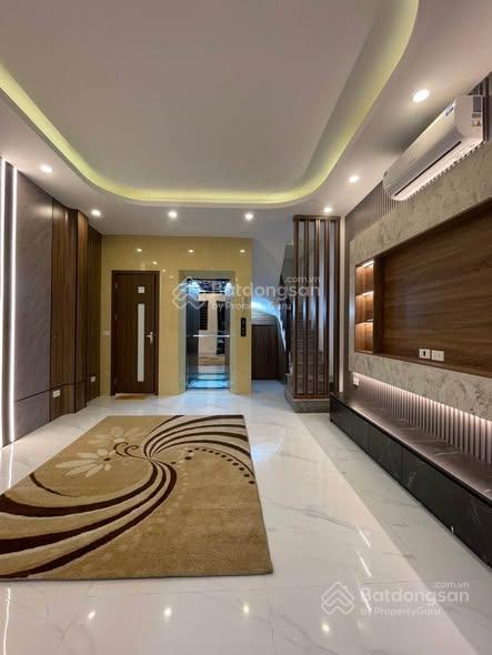 Bán nhà nguyễn đức cảnh, gần hồ đền lừ 31m2, 7 tầng thang máy giá hơn 9 tỷ giảm chào 2 tỷ
